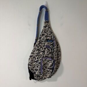 KAVU Womens Rope Bag with 2 zippers and two pockets out  and 1 inside